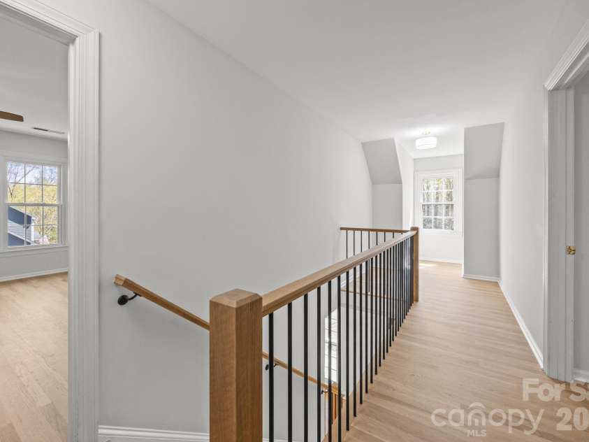 5243 Mintridge Road, Mint Hill, NC 28227.  MLS# CAR4358106, YatesRealty ID 14357. Upstairs landing with lots of natural light