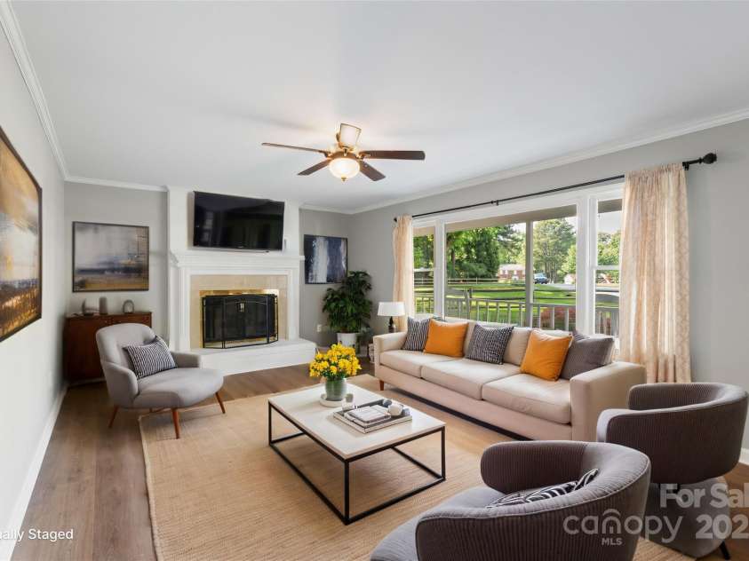 8214 Coristar Place, Huntersville, NC 28078.  MLS# CAR4248710, YatesRealty ID 14357. 