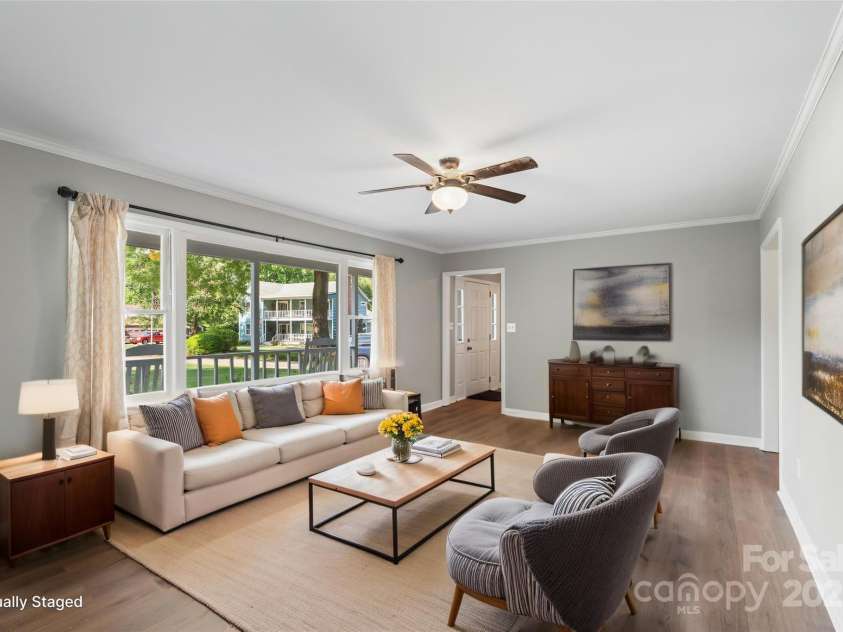 8214 Coristar Place, Huntersville, NC 28078.  MLS# CAR4248710, YatesRealty ID 14357. 