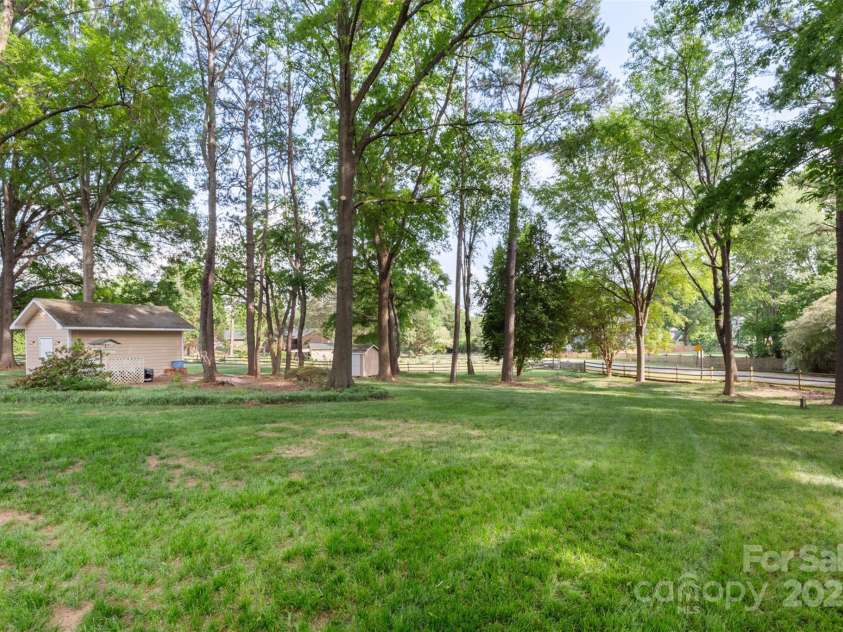 8214 Coristar Place, Huntersville, NC 28078.  MLS# CAR4248710, YatesRealty ID 14357. 