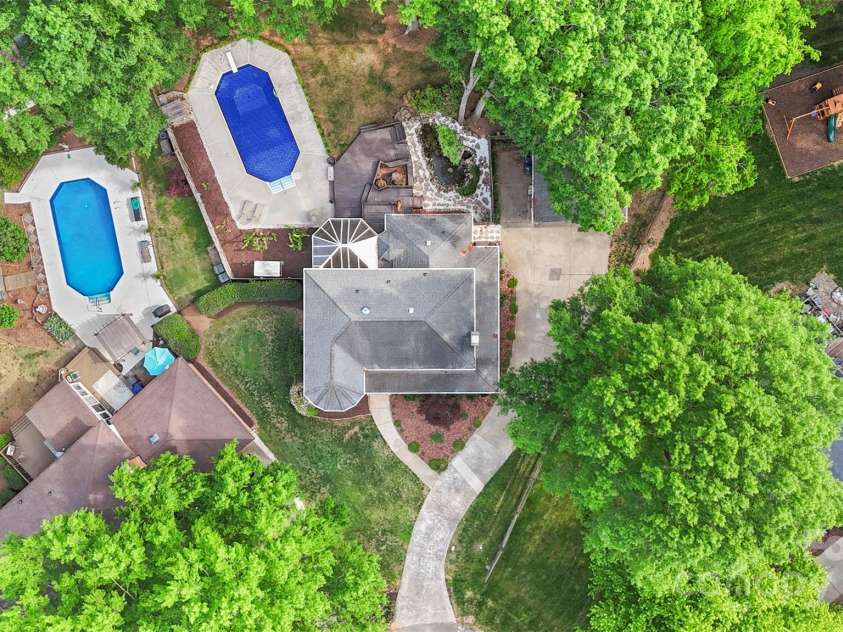 8214 Coristar Place, Huntersville, NC 28078.  MLS# CAR4248710, YatesRealty ID 14357. 