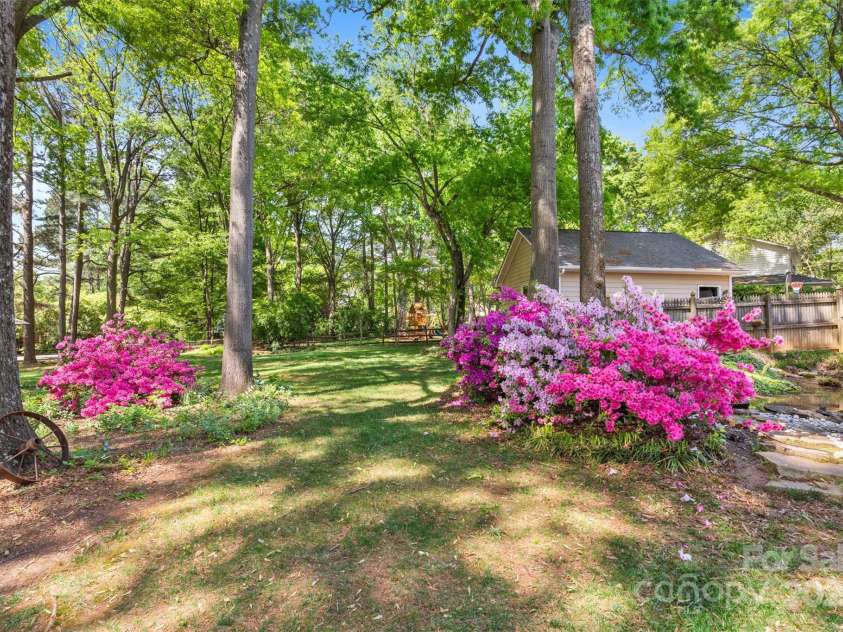 8214 Coristar Place, Huntersville, NC 28078.  MLS# CAR4248710, YatesRealty ID 14357. 