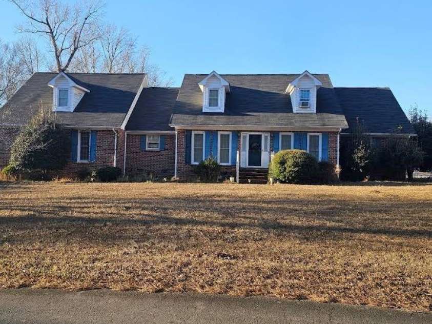 100 Boros Landing, New Bern, NC 28560.  MLS# CAR4258292, YatesRealty ID 14358. 