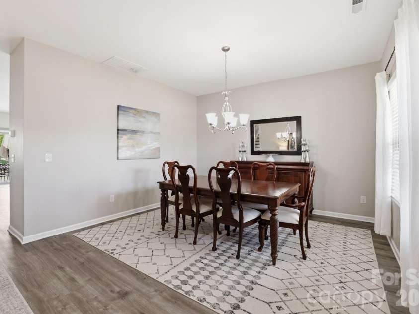 1429 Sunflower Field Place, Matthews, NC 28104.  MLS# CAR4369526, YatesRealty ID 14358. 