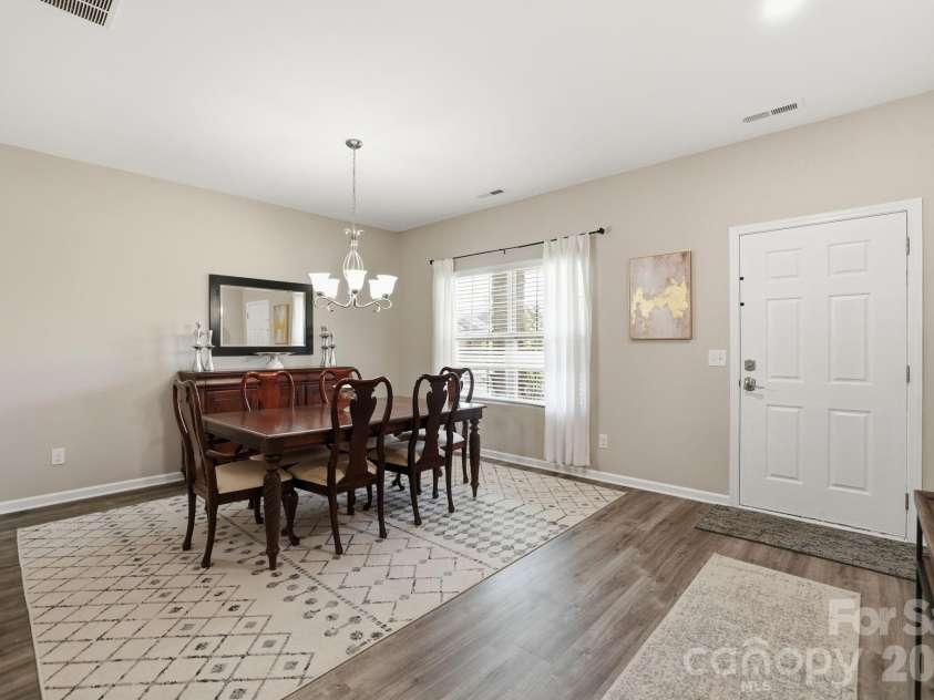 1429 Sunflower Field Place, Matthews, NC 28104.  MLS# CAR4369526, YatesRealty ID 14358. 