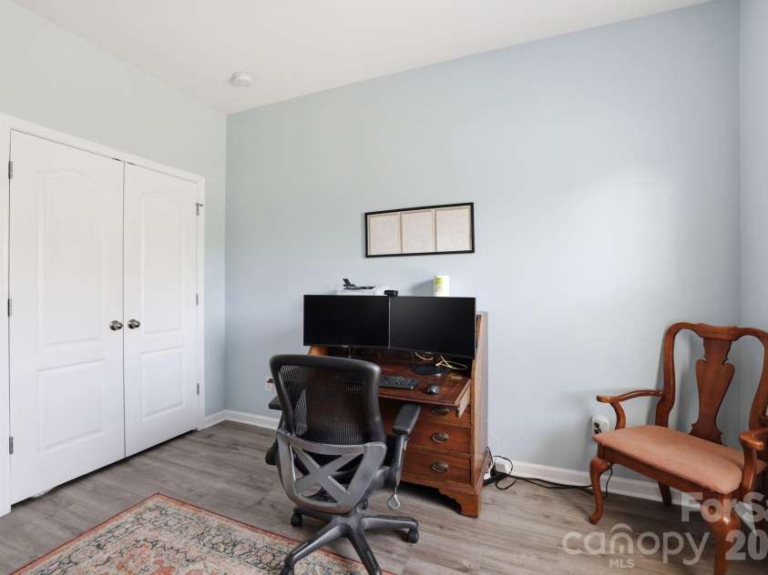 1429 Sunflower Field Place, Matthews, NC 28104.  MLS# CAR4369526, YatesRealty ID 14358. 