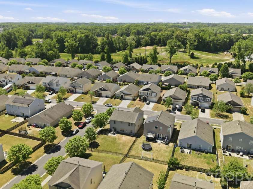 1429 Sunflower Field Place, Matthews, NC 28104.  MLS# CAR4369526, YatesRealty ID 14358. 