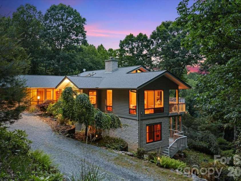 466 Sweetwater Lane, Pisgah Forest, NC 28768.  MLS# CAR4391651, YatesRealty ID 14359. 