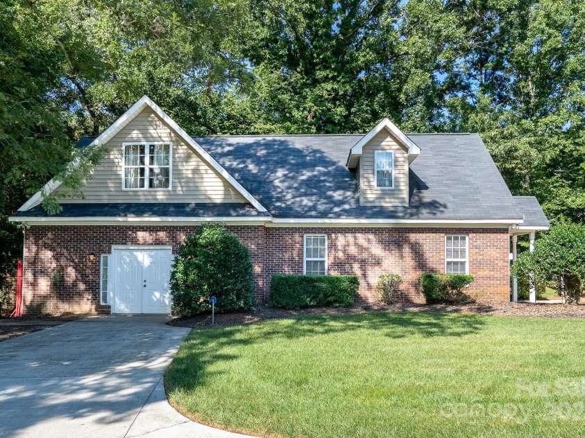 5356 Zion Church Road, Concord, NC 28025.  MLS# CAR4280055, YatesRealty ID 1436. 2nd Living Quarters