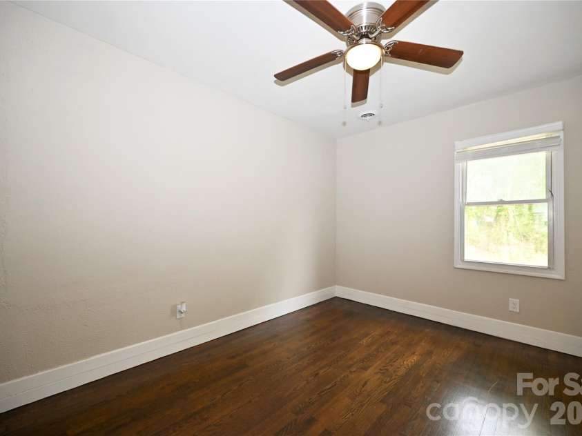 114 Gaston Street, Chester, SC 29706.  MLS# CAR4364130, YatesRealty ID 14361. 