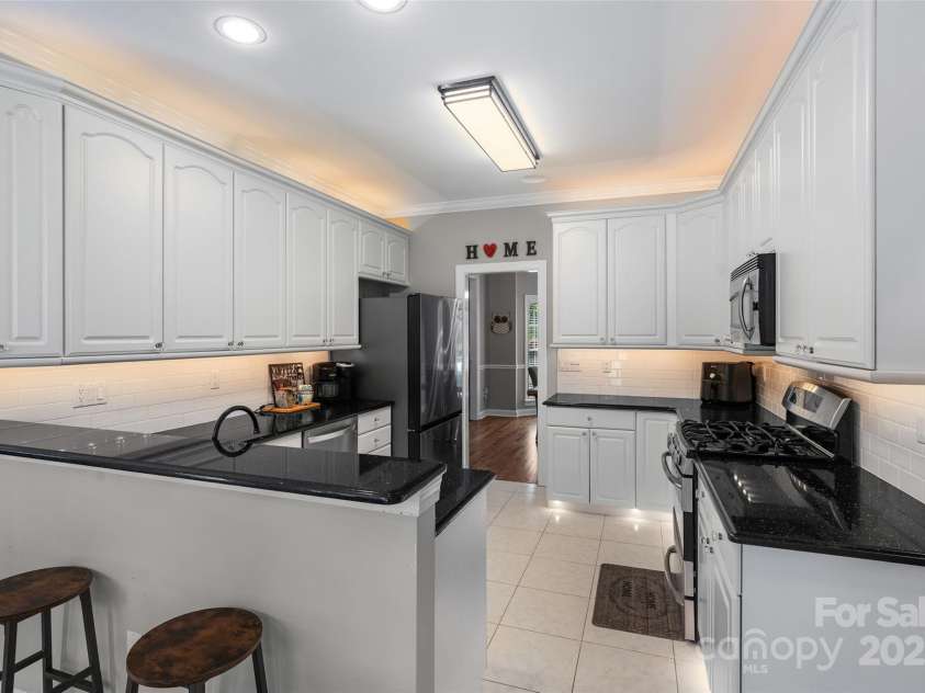 1498 Farrow Drive, Rock Hill, SC 29732.  MLS# CAR4309246, YatesRealty ID 14362. 