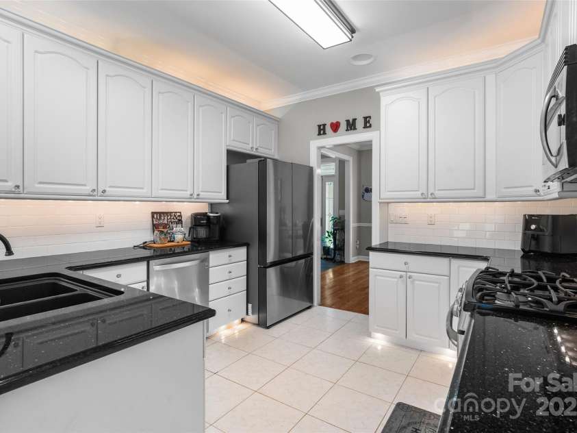 1498 Farrow Drive, Rock Hill, SC 29732.  MLS# CAR4309246, YatesRealty ID 14362. 