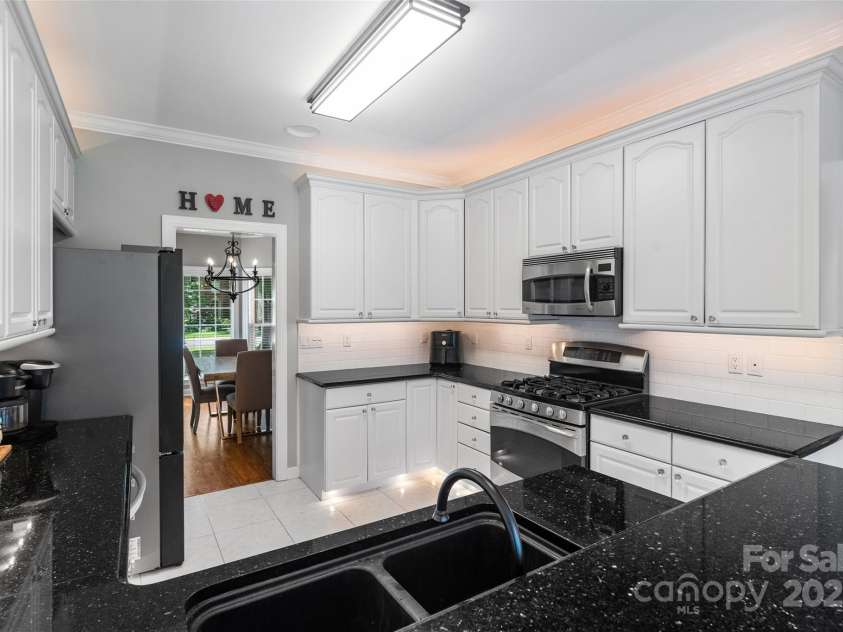 1498 Farrow Drive, Rock Hill, SC 29732.  MLS# CAR4309246, YatesRealty ID 14362. 