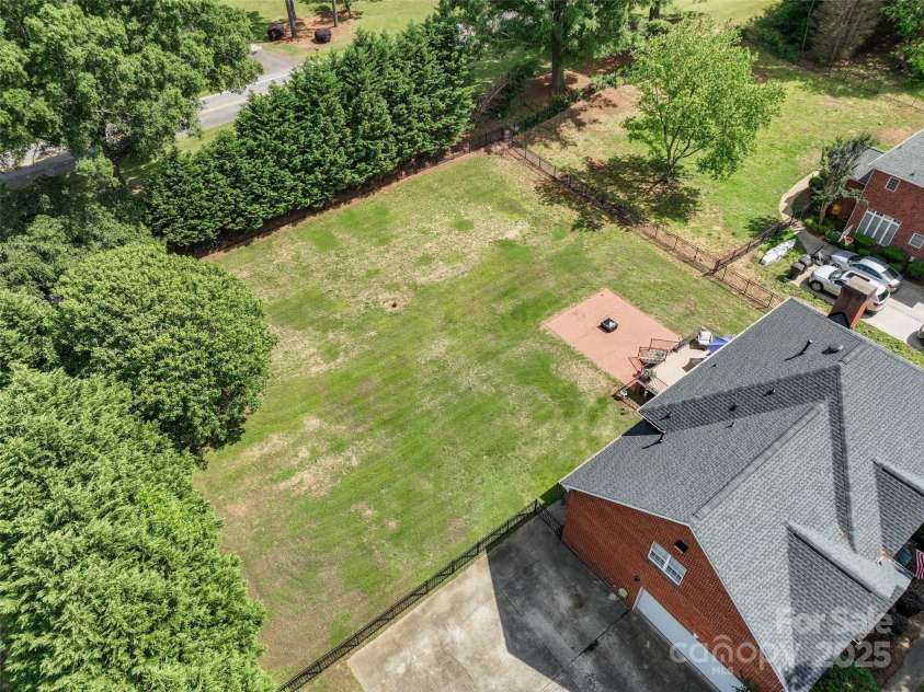 1498 Farrow Drive, Rock Hill, SC 29732.  MLS# CAR4309246, YatesRealty ID 14362. 