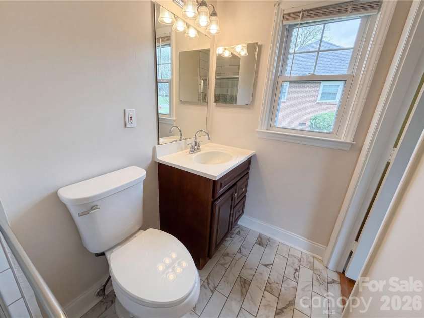6214 Ashcrest Drive, Charlotte, NC 28217.  MLS# CAR4358391, YatesRealty ID 14363. 