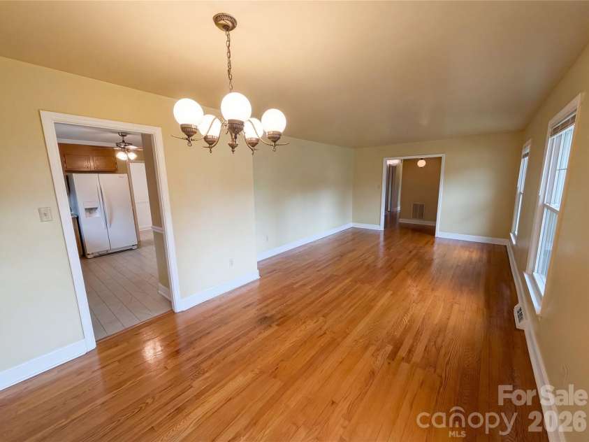 6214 Ashcrest Drive, Charlotte, NC 28217.  MLS# CAR4358391, YatesRealty ID 14363. 