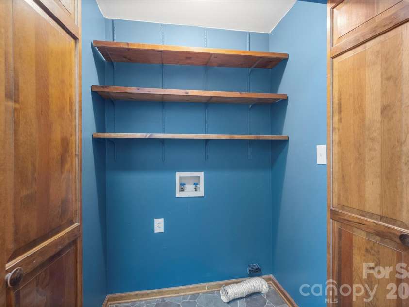7408 Veranda Drive, Waxhaw, NC 28173.  MLS# CAR4366001, YatesRealty ID 14364. 