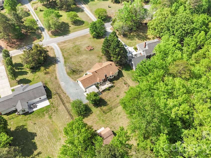 7408 Veranda Drive, Waxhaw, NC 28173.  MLS# CAR4366001, YatesRealty ID 14364. 