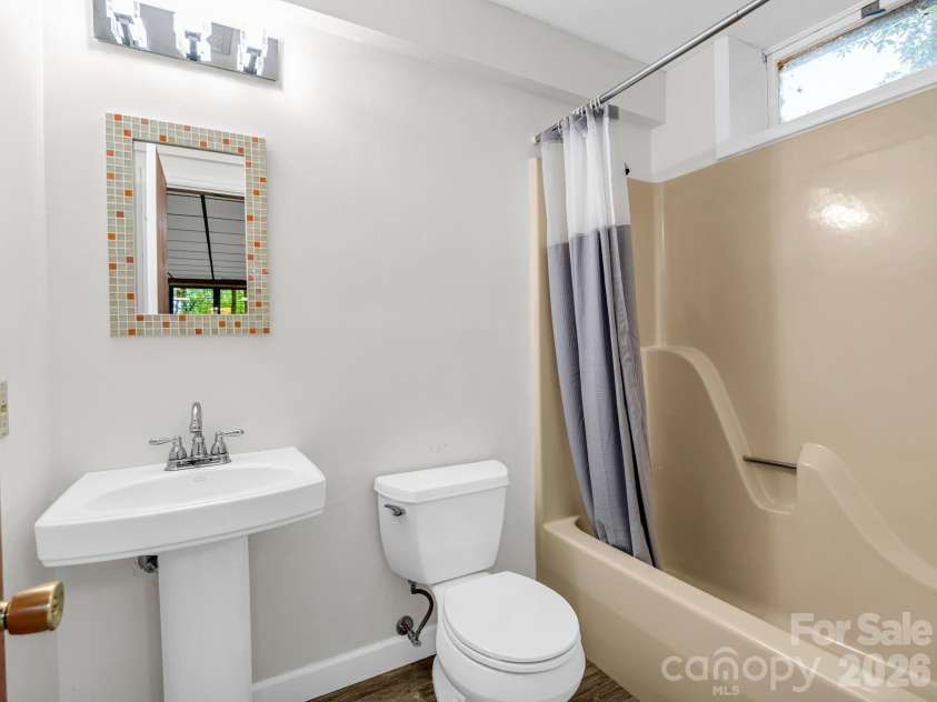 10 Chestnut Ridge Road, Mills River, NC 28759.  MLS# CAR4412466, YatesRealty ID 14367. Full Bath - Lower Level