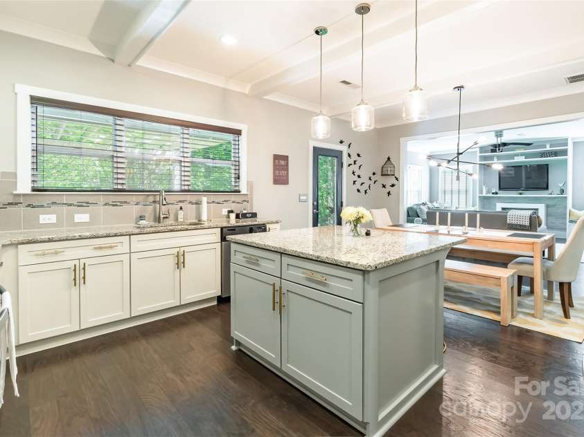 924 Forbes Road, Fort Mill, SC 29707.  MLS# CAR4249188, YatesRealty ID 14367. 