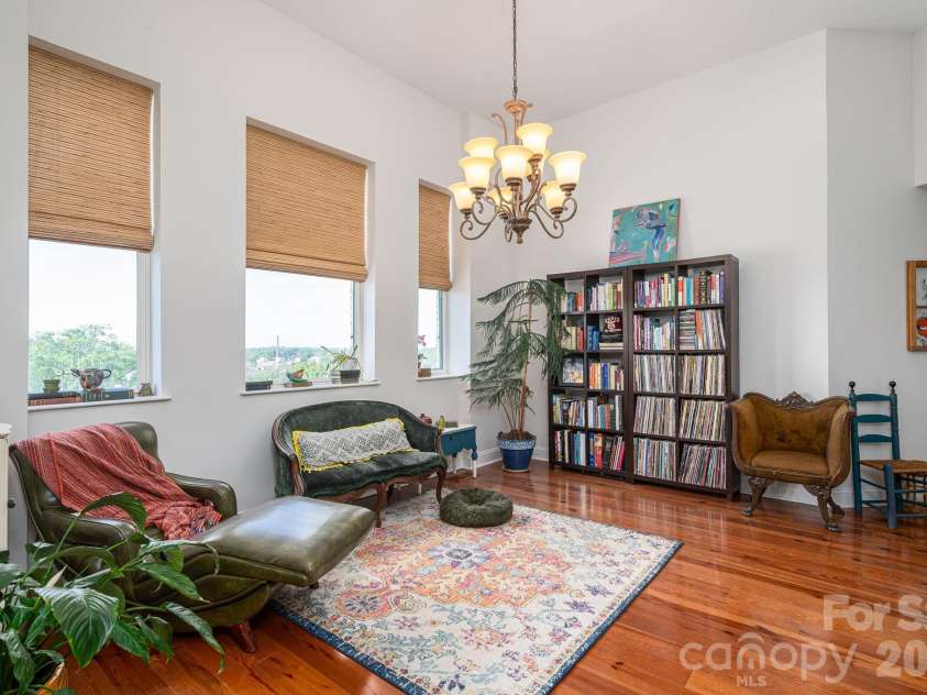 201 Washington Street, Shelby, NC 28150.  MLS# CAR4371771, YatesRealty ID 14368. 