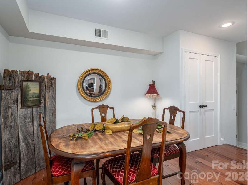 201 Washington Street, Shelby, NC 28150.  MLS# CAR4371771, YatesRealty ID 14368. 