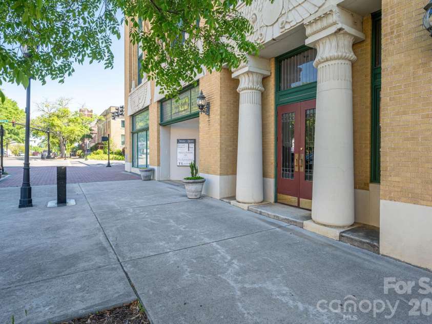 201 Washington Street, Shelby, NC 28150.  MLS# CAR4371771, YatesRealty ID 14368. 