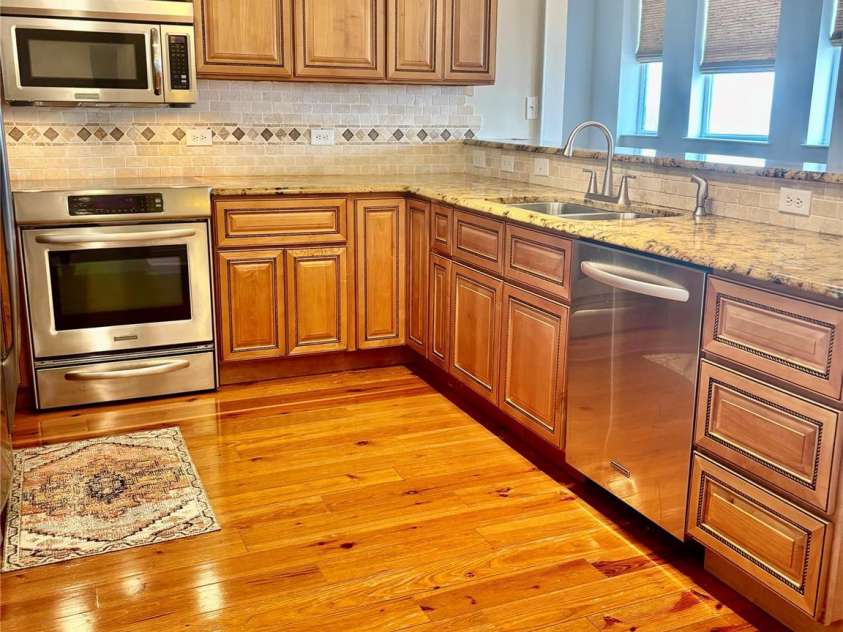 201 Washington Street, Shelby, NC 28150.  MLS# CAR4371771, YatesRealty ID 14368. 