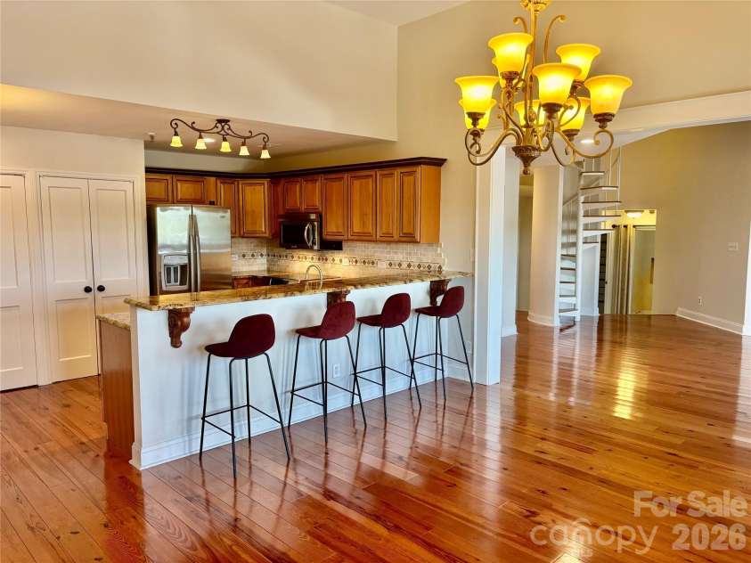 201 Washington Street, Shelby, NC 28150.  MLS# CAR4371771, YatesRealty ID 14368. 