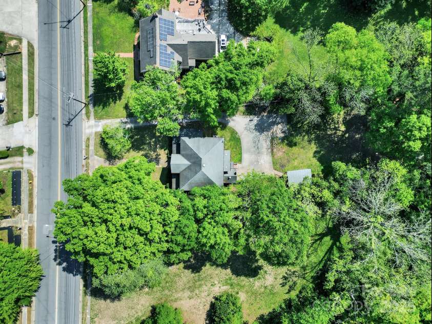 407 Chesterfield Avenue, Lancaster, SC 29720.  MLS# CAR4243139, YatesRealty ID 14369. 