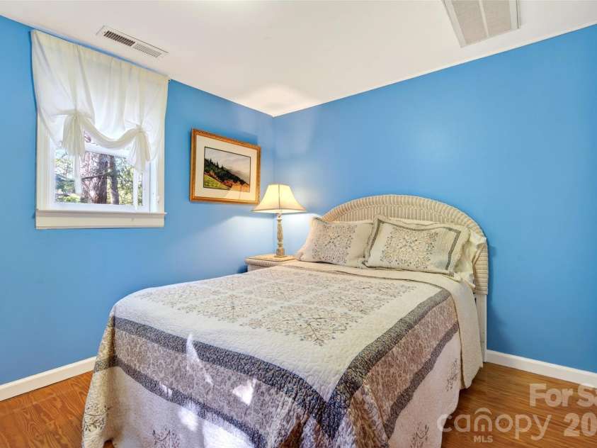 715 Laurel Avenue, Black Mountain, NC 28711.  MLS# CAR4368698, YatesRealty ID 14369. 