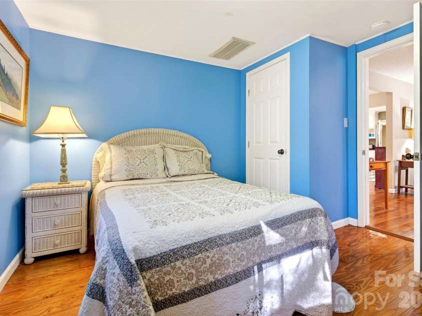 715 Laurel Avenue, Black Mountain, NC 28711.  MLS# CAR4368698, YatesRealty ID 14369. 