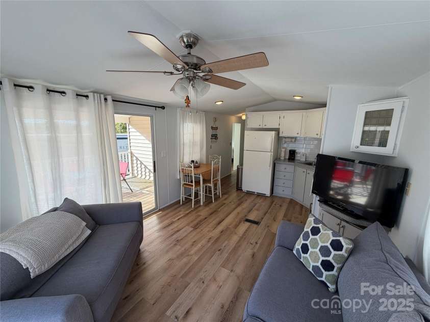 104 Hummingbird Drive, New London, NC 228127.  MLS# CAR4314763, YatesRealty ID 1437. 