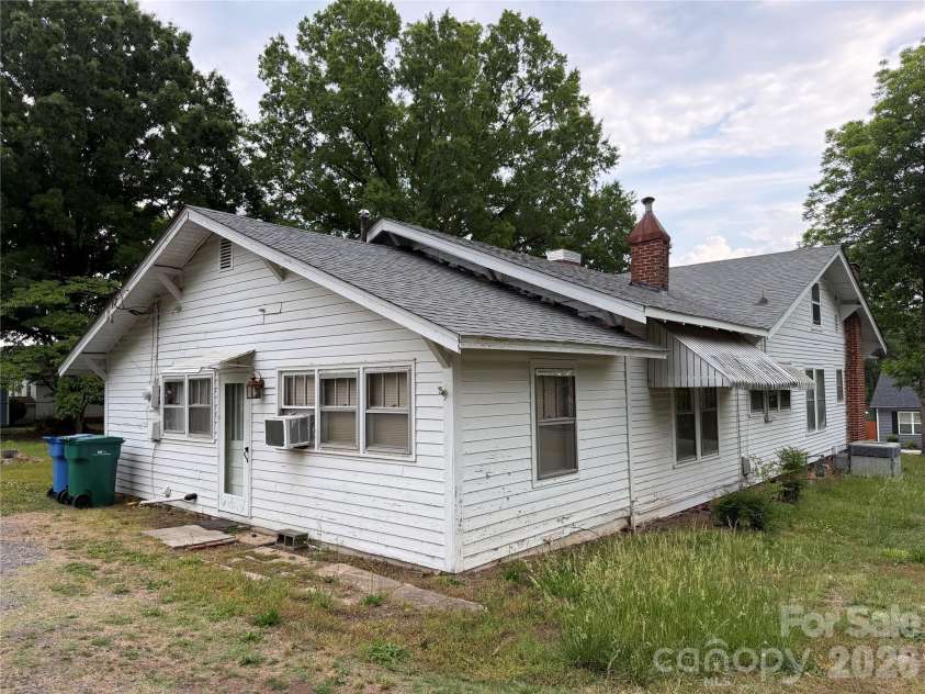 1724 Lowder Street, Albemarle, NC 28001.  MLS# CAR4385202, YatesRealty ID 1437. 