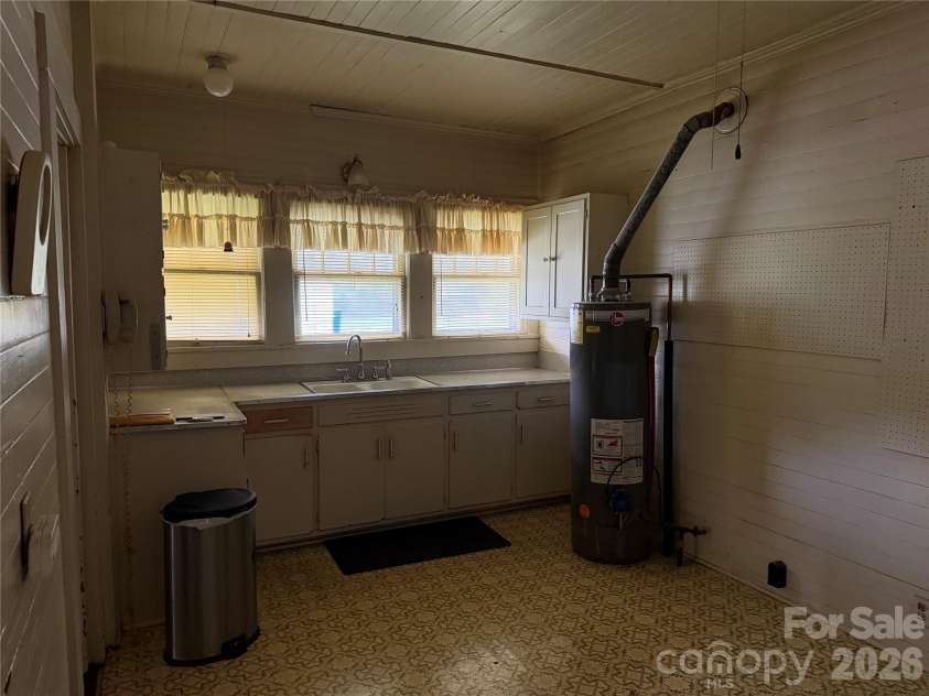 1724 Lowder Street, Albemarle, NC 28001.  MLS# CAR4385202, YatesRealty ID 1437. 