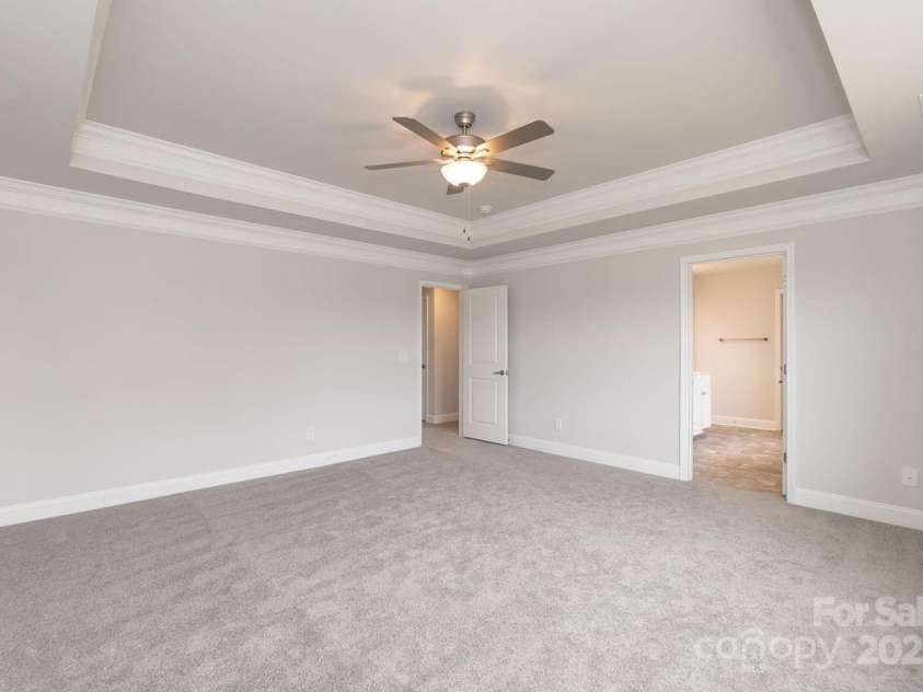 115 Kerr Walk Drive, Statesville, NC 28677.  MLS# CAR4261377, YatesRealty ID 14370. 