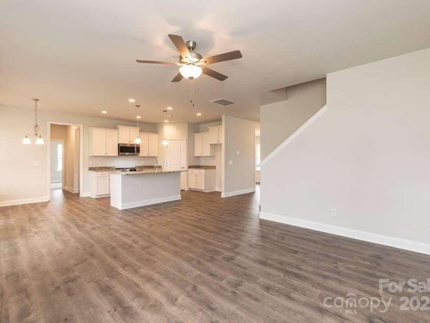 115 Kerr Walk Drive, Statesville, NC 28677.  MLS# CAR4261377, YatesRealty ID 14370. 