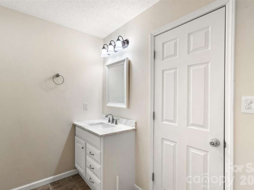 1751 Robert Martin Road, Catawba, NC 28609.  MLS# CAR4353868, YatesRealty ID 14372. 
