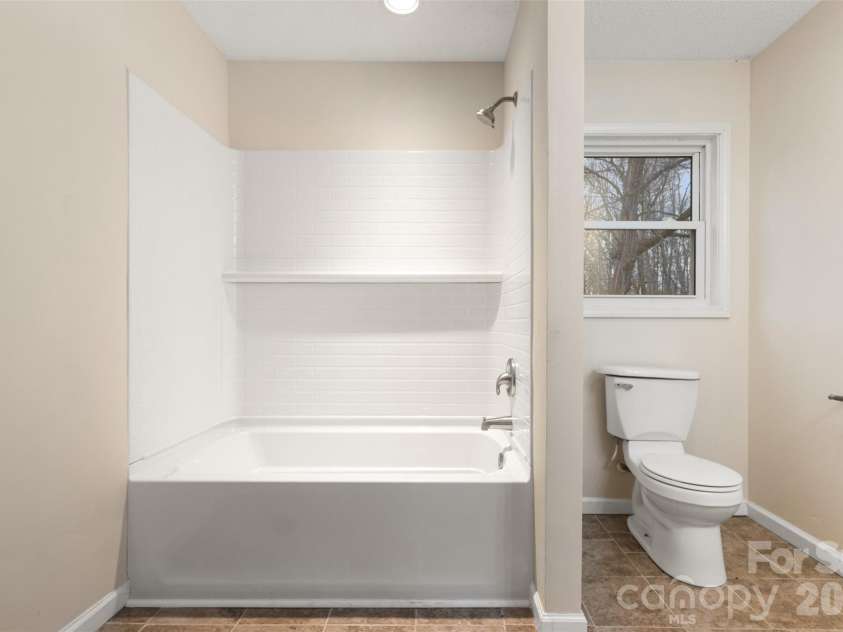 1751 Robert Martin Road, Catawba, NC 28609.  MLS# CAR4353868, YatesRealty ID 14372. 