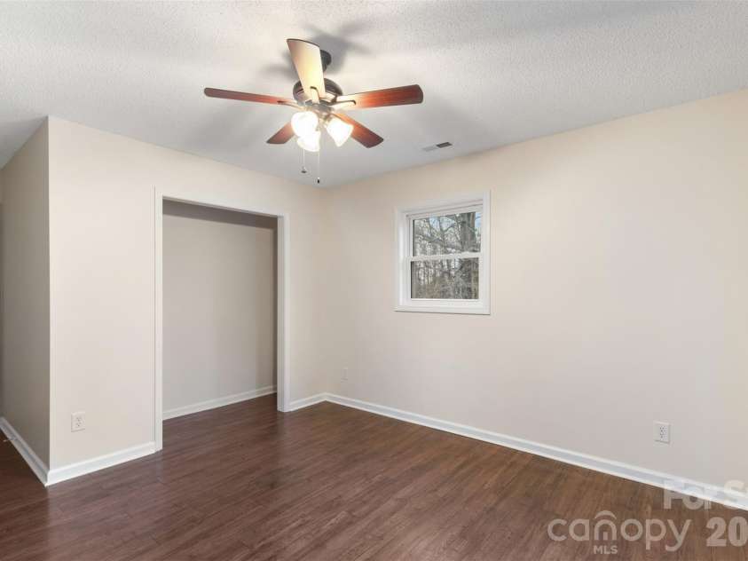 1751 Robert Martin Road, Catawba, NC 28609.  MLS# CAR4353868, YatesRealty ID 14372. 
