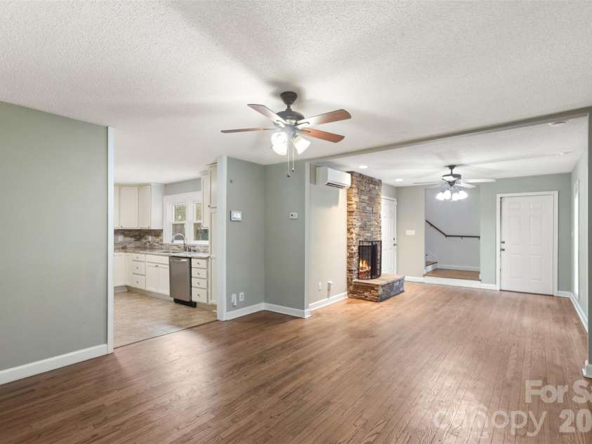 1751 Robert Martin Road, Catawba, NC 28609.  MLS# CAR4353868, YatesRealty ID 14372. 