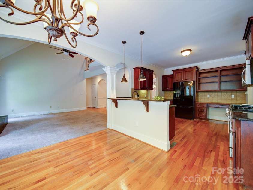 2608 Golden Bell Drive, Gastonia, NC 28056.  MLS# CAR4261370, YatesRealty ID 14375. 