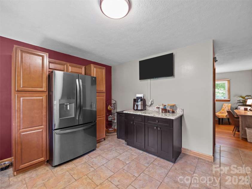 50 Baldwin Road, Arden, NC 28704.  MLS# CAR4402353, YatesRealty ID 14376. 