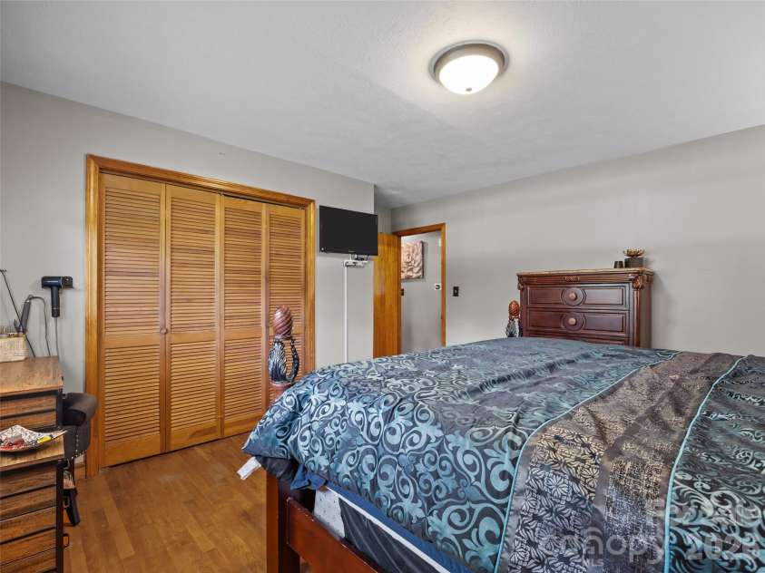 50 Baldwin Road, Arden, NC 28704.  MLS# CAR4402353, YatesRealty ID 14376. 