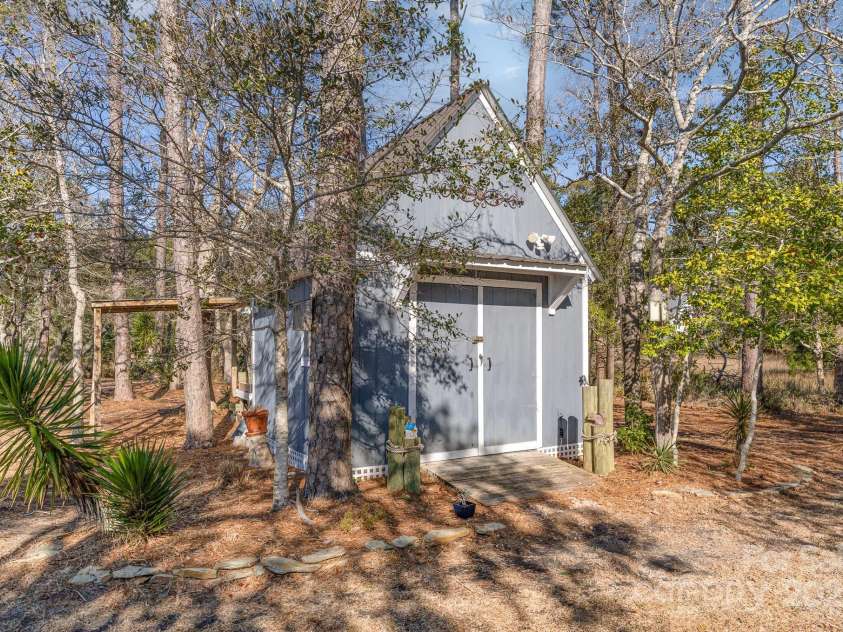 615 Lockwood Court, Bolivia, NC 28422.  MLS# CAR4224481, YatesRealty ID 14378. 