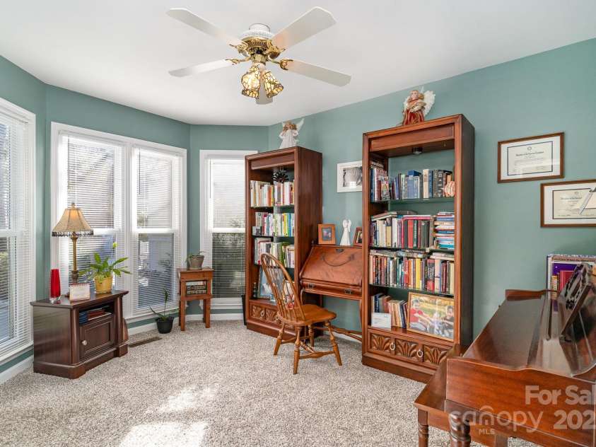 615 Lockwood Court, Bolivia, NC 28422.  MLS# CAR4224481, YatesRealty ID 14378. 