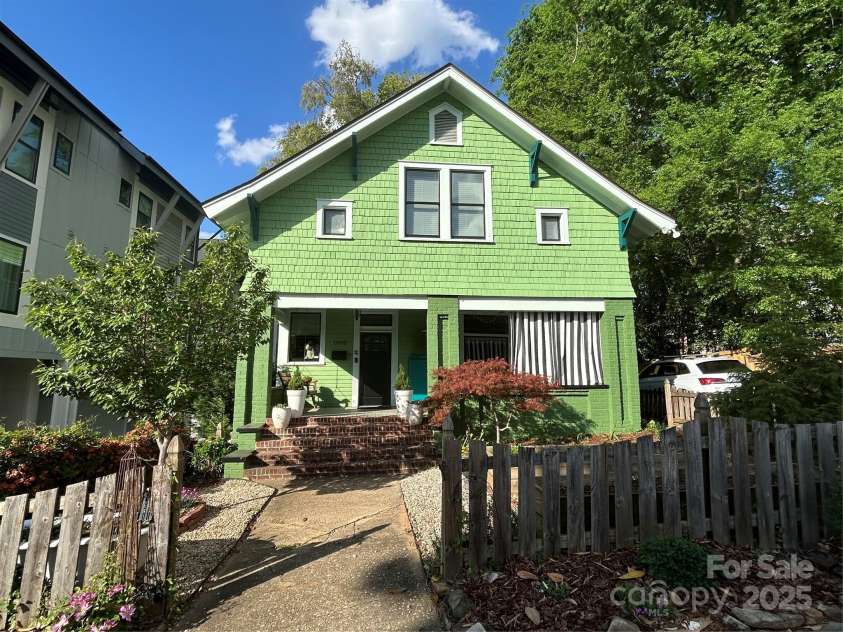 1000 Margaret Brown Street, Charlotte, NC 28202.  MLS# CAR4244039, YatesRealty ID 14379. 