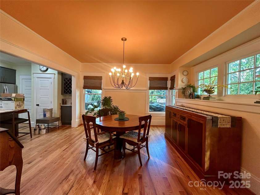 1000 Margaret Brown Street, Charlotte, NC 28202.  MLS# CAR4244039, YatesRealty ID 14379. 