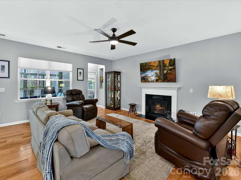 5095 Samoa Ridge Drive, Lancaster, SC 29720.  MLS# CAR4357204, YatesRealty ID 14379. Custom Shades on all Windows