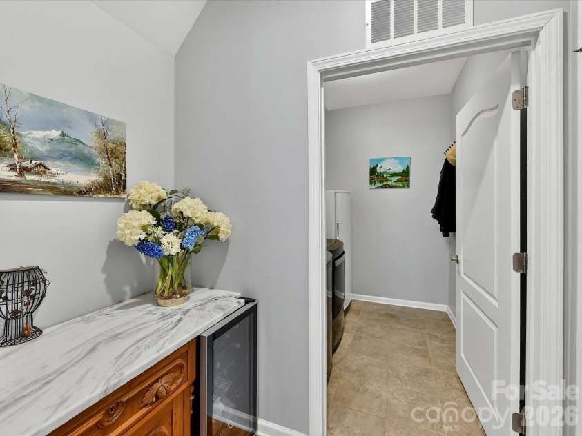 5095 Samoa Ridge Drive, Lancaster, SC 29720.  MLS# CAR4357204, YatesRealty ID 14379. Drop Zone Shelf with Built-in Beverage Cooler